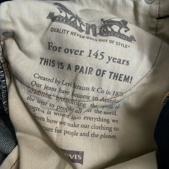 𝅺Great condition men’s size 40 Levi’s 569 shorts - Picture 5 of 5